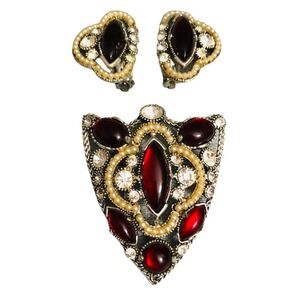 SELRO Selini RED Cabochon Rhinestone Pearl Shield Shape Brooch Clip Earrings Set